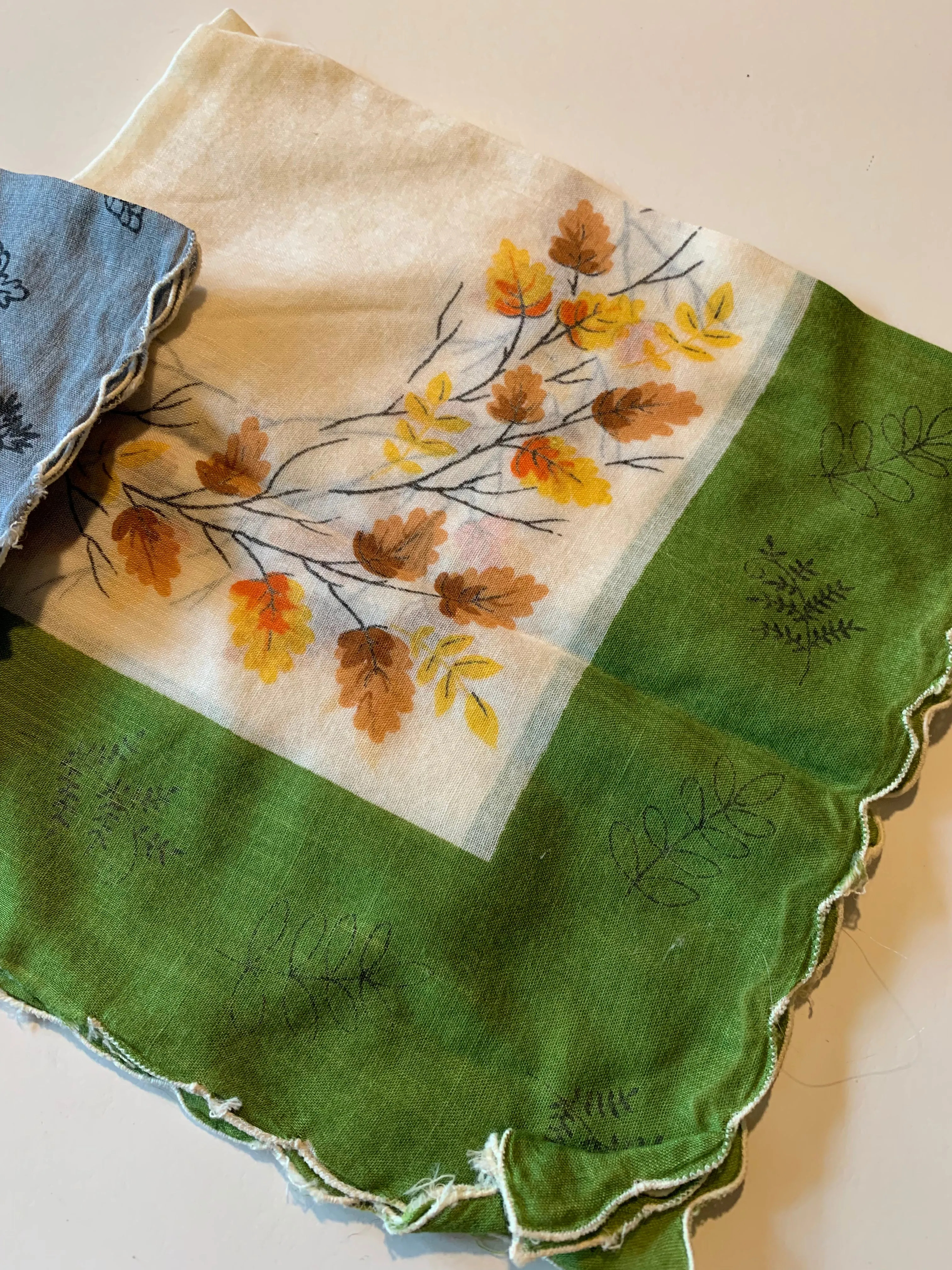 Autumnal Print Handkerchiefs Lot 2 circa 1940s