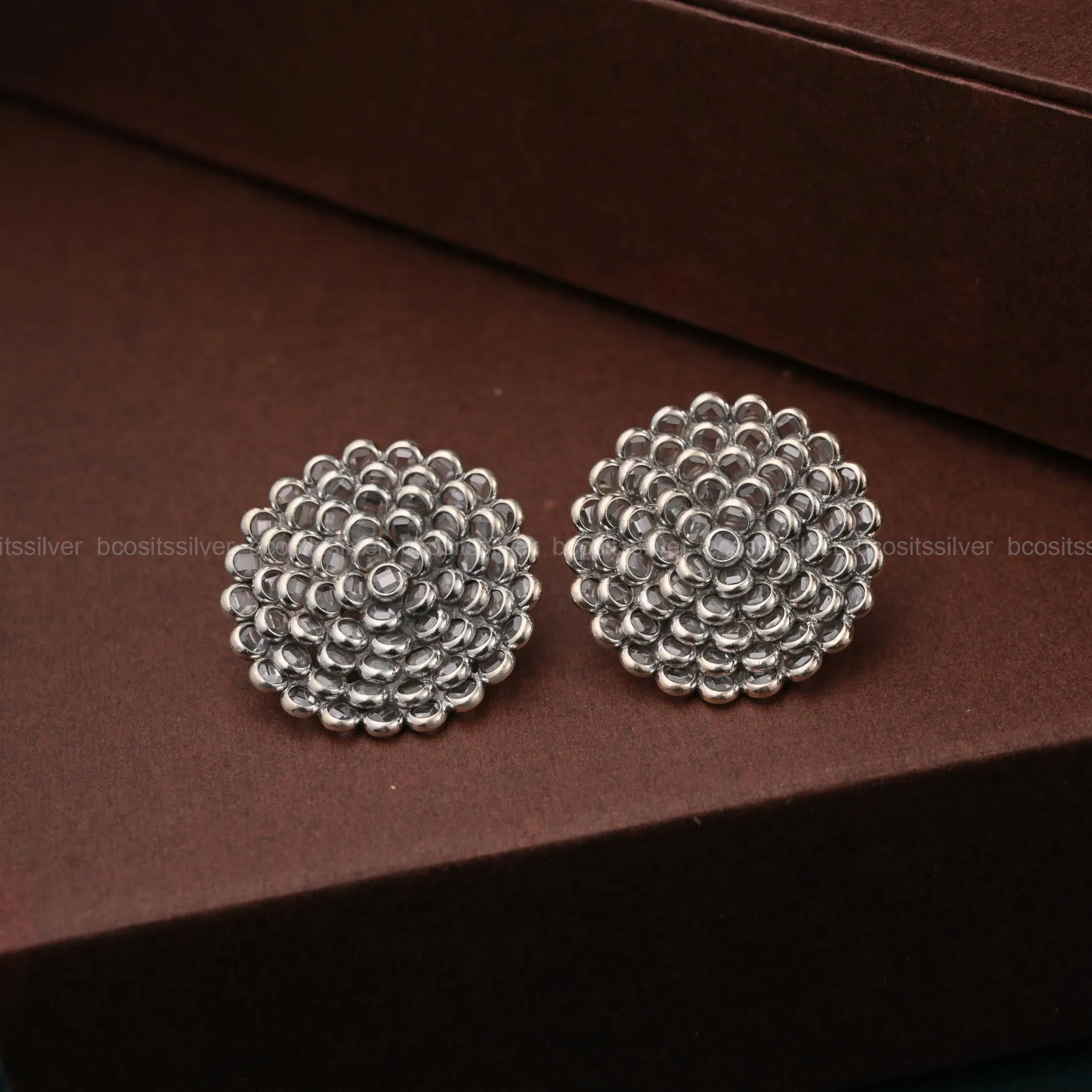 Oxidized Dahlia Flower Earstud - 1748